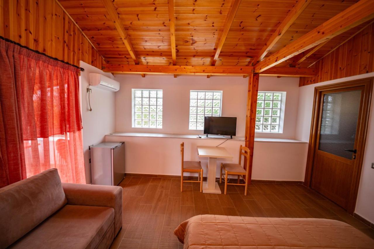 Guest House Luiza Borsh Luaran gambar