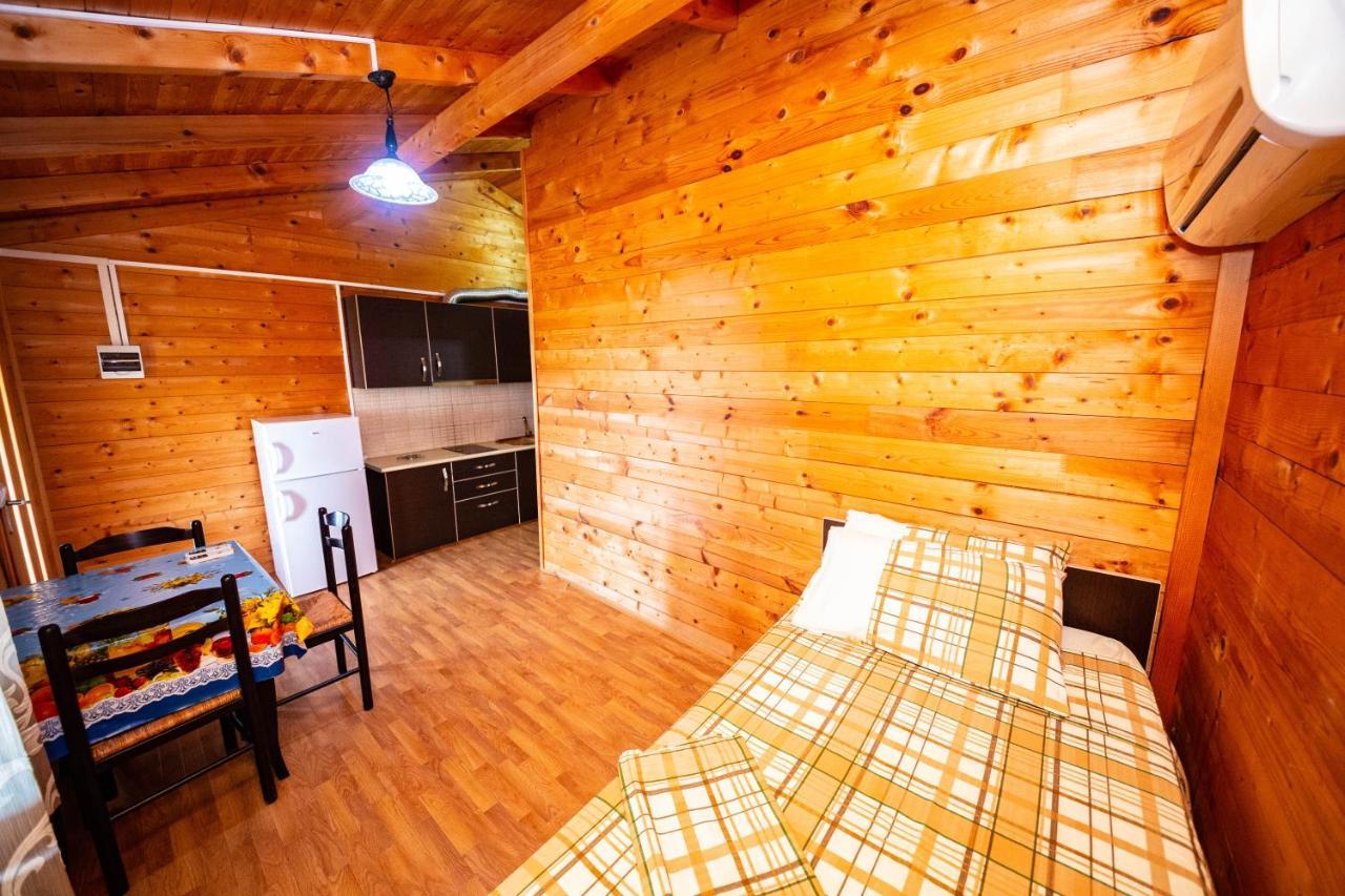 Guest House Luiza Borsh Luaran gambar